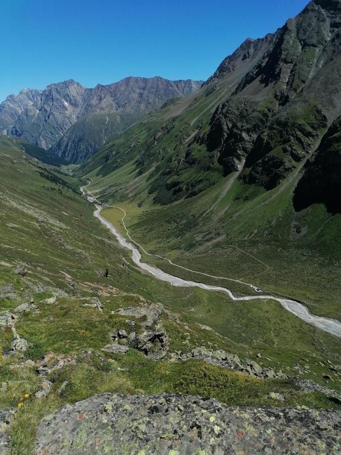 Hanslers Hof Arzl im Pitztal Esterno foto